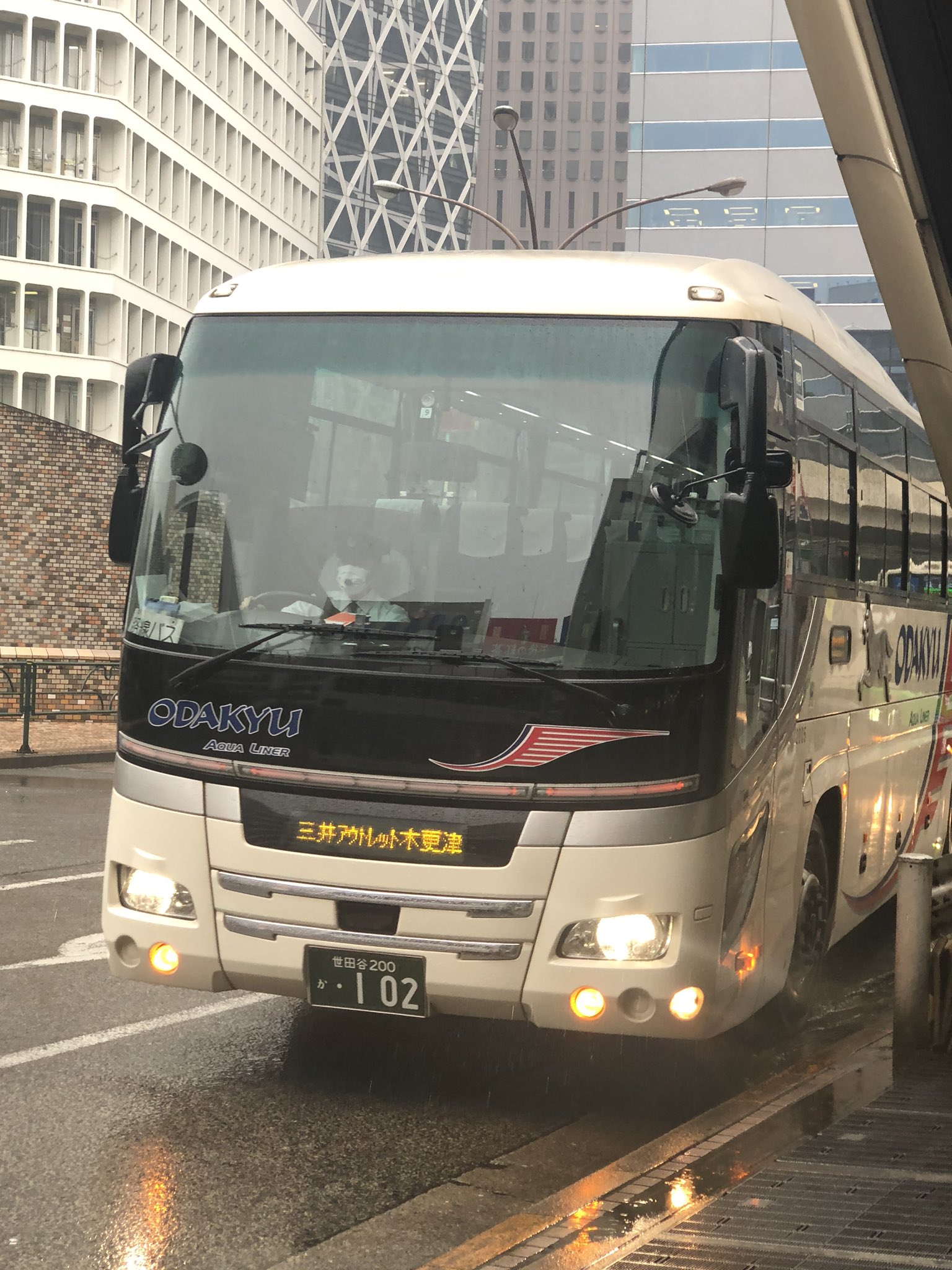 かおるるる 三井アウトレットパーク木更津 にいってきました 新宿西口から高速バス 小田急ハルクの前が乗り場です 三井アウトレットパーク木更津 三井アウトレット アウトレット 高速バス 新宿高速バス T Co Ity3bkpepu Twitter