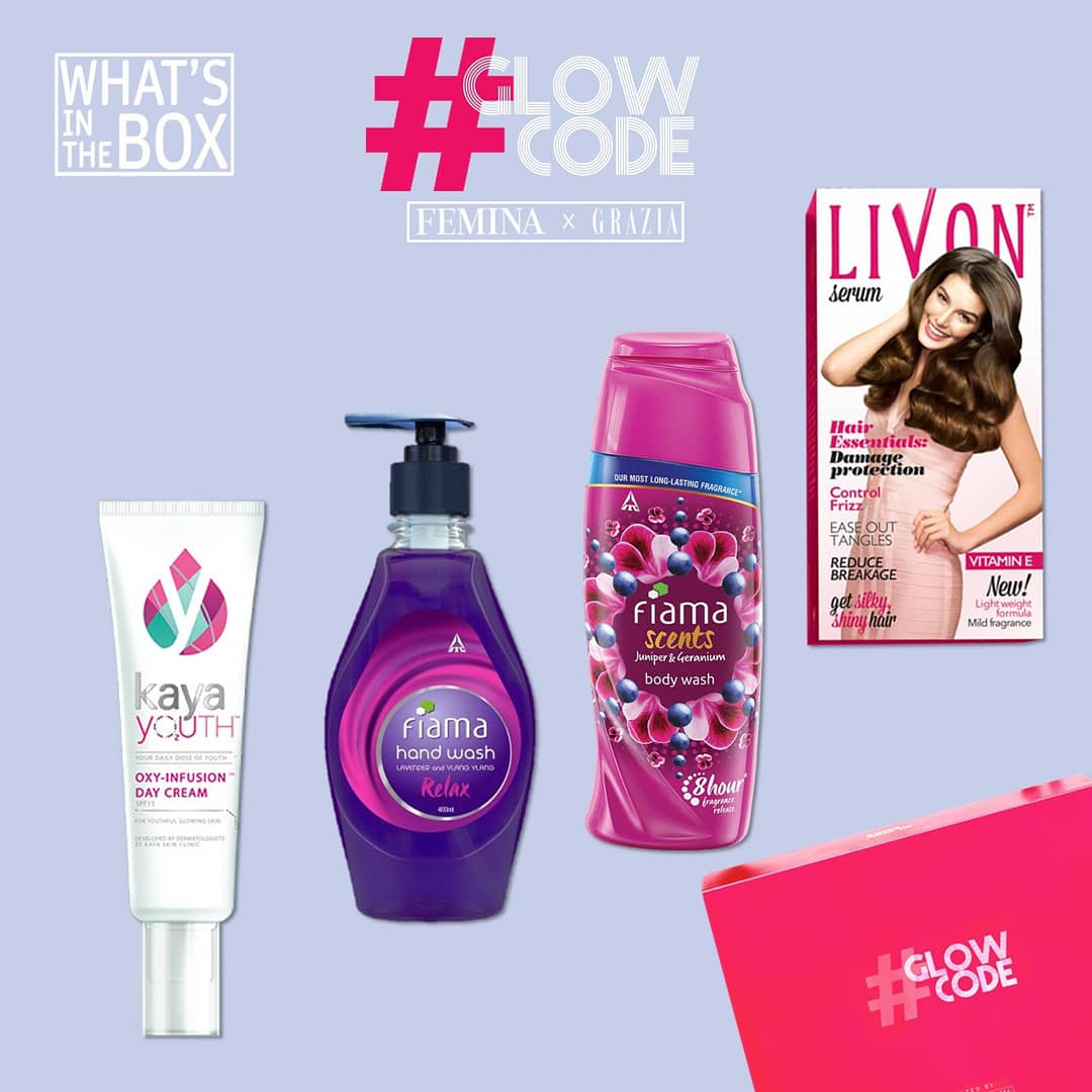 FeminaIndia's tweet image. We’ve curated beauty and skincare products that’ll take you from drab to fab in minutes. All you have to do is log on to femina.in/glowcode #GlowCode #Femina #Grazia #BeautyBag  @lovecolorbar
@JuicyChemistry @MyGlamm
@OH_IND @LivonSerum @FiamaIndia @SoulTree_In @KayaYouth