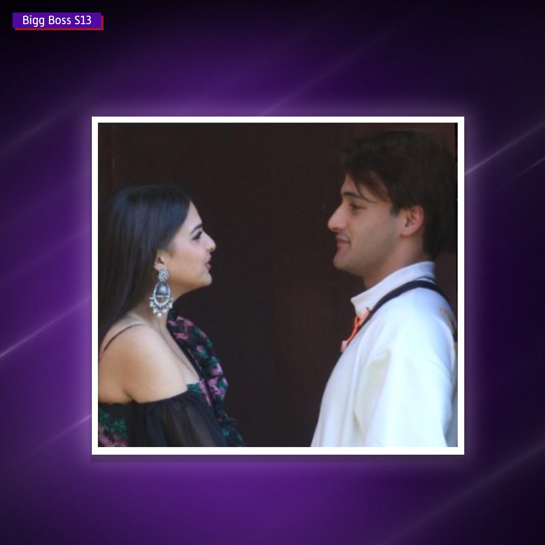 justvoot's tweet photo. Hum jeete ek baar hain, aur pyaar usually ek hi se karte hain. So, tell us who is your favourite couple here and why? #BB13OnVoot #AsiFans

#SidharthShukla #ShehnazKaur #HimanshiKhurana #AsimRiaz #ParasChhabra #MahiraSharm https://t.co/UXPBkCQImC