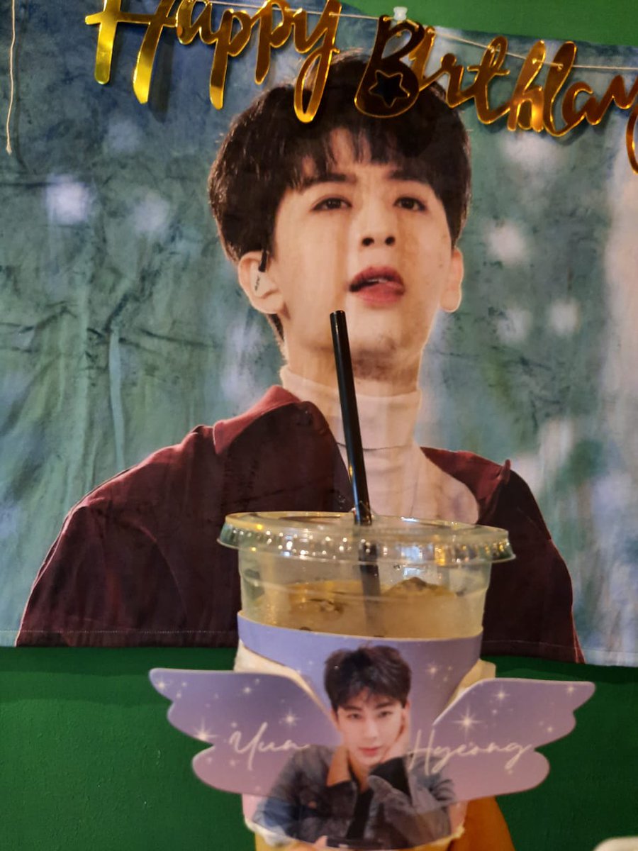 Yunhyeong's Birthday event... Thanks for the event <a href="/JJ9794/">송#♡🍒</a> 

And welcome to Twitter <a href="/sssong6823/">송윤형</a>
