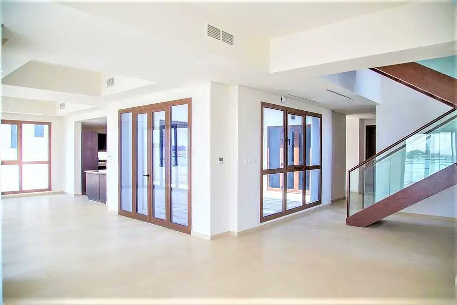 Venithco's tweet image. Beach Front 5 BEDROOMS Villa For Rent in Najmat, Al Reem Island, Abu Dhabi.

💰 280,000 / YEARLY 
For more detail and viewing please contact us

☎️ 025566002
📩 info@venithco.com

#alreemisland #alreemislandabudhabi #propertyforrent #abudhabi #uae #inabudhabi #villaforrent