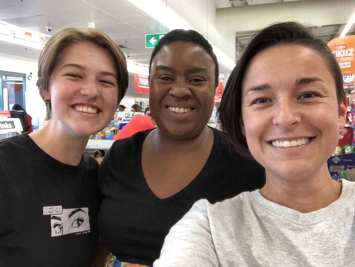 JacksonJade's tweet photo. @slamup @SatPaper Yay! You made our day! Thank you again for receiving our enthusiasm and adoration with grace and good humour x https://t.co/2Vwy1v2ROw