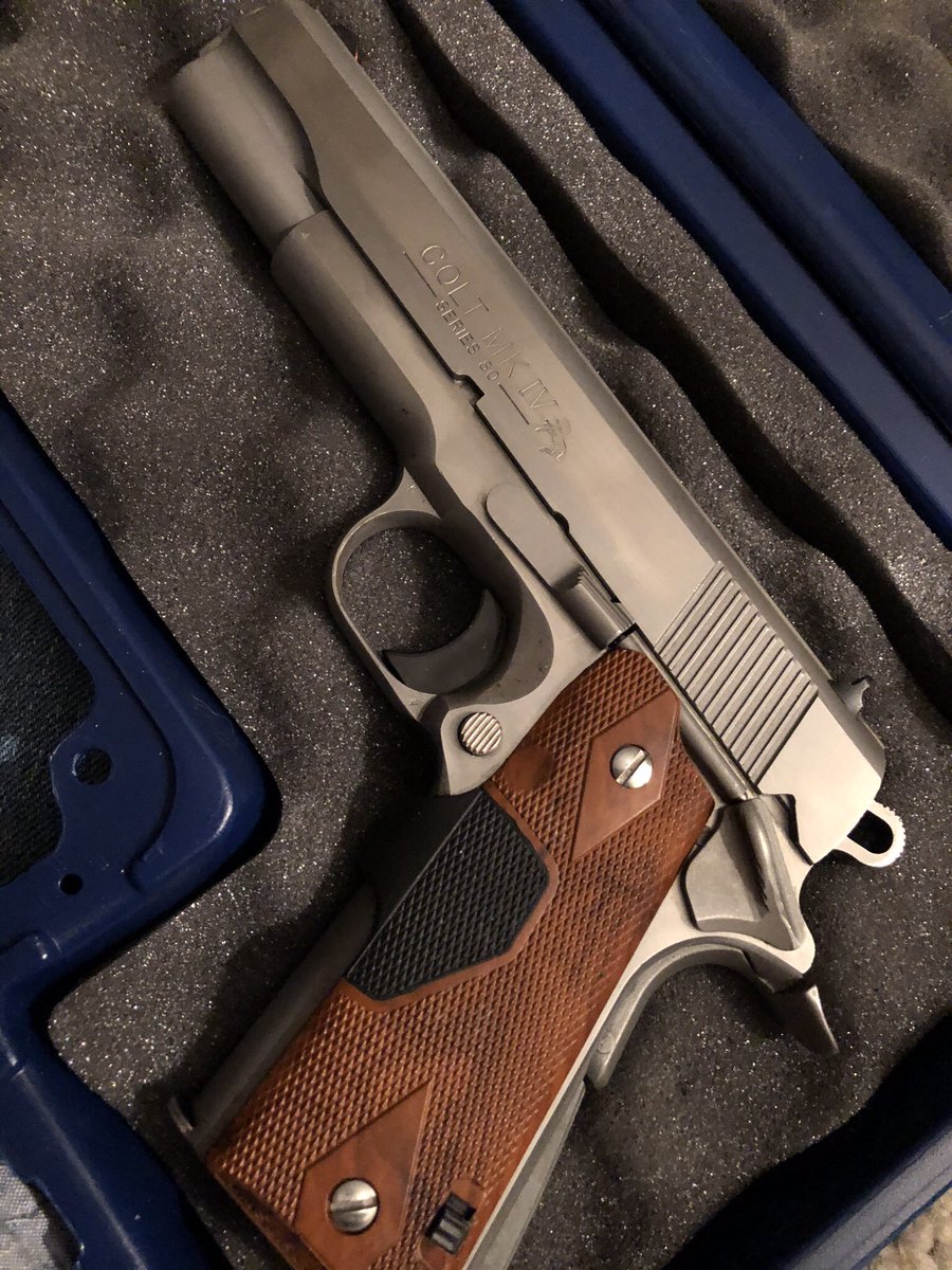AntiqueTime's tweet photo. Enhanced model Colt MK-IV #45ACP pistols in stainless steel. First one is a #ColtCombatCommander and the one with laser grips is a #ColtGovernmentModel . #ColtSeries80 . Two of the best guns I’ve enjoyed shooting #SundayRangeDay #2A #2AShallNotBeInfringed @R6Tac https://t.co/EXwUZeVD6T
