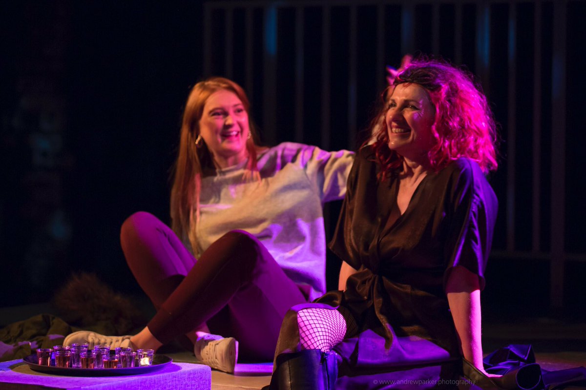 BrokenBiscs's tweet photo. “Triumphant” ⭐️⭐️⭐️⭐️
 - @NorthWestEnd. 

“A genuine pleasure” ⭐️⭐️⭐️⭐️ - @ILoveMCR.

Some great reviews coming in for #WelcometoShangriLa

Runs ends 20th Feb so get your tickets today!

Photography by @andysparkler 

@maygkelly #RobynMoore https://t.co/fSUdZMadtr