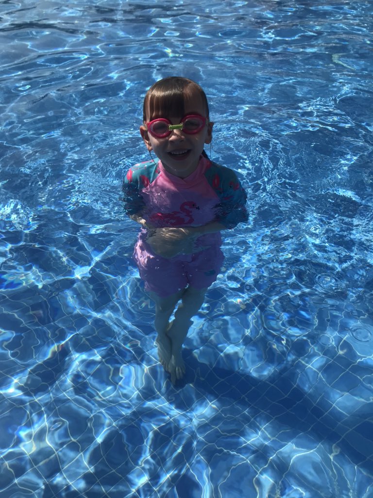 mark_lockey's tweet image. Eve doing lots of swimming as part of her #getactivechallenge @BurradonCPS