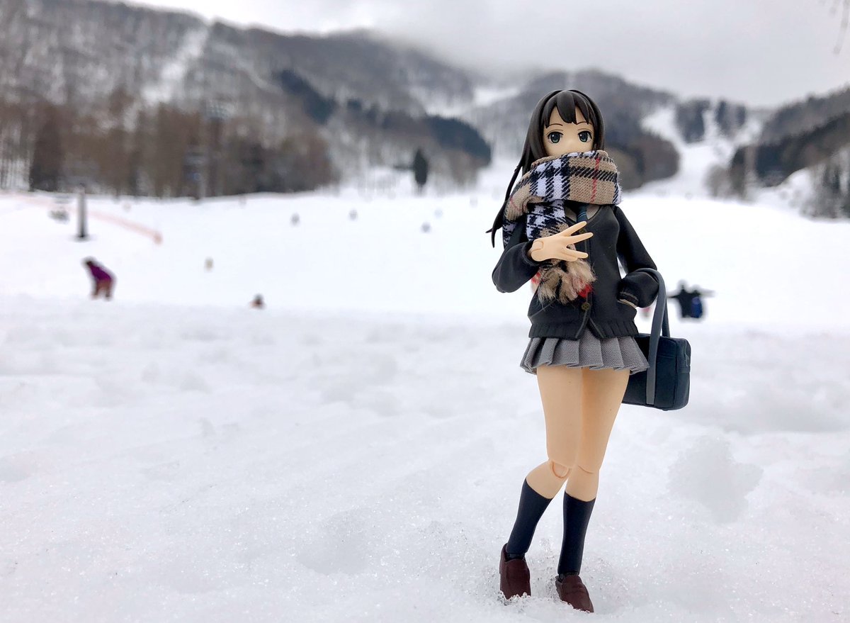 雪遊び女子高生 雪遊び女子高生