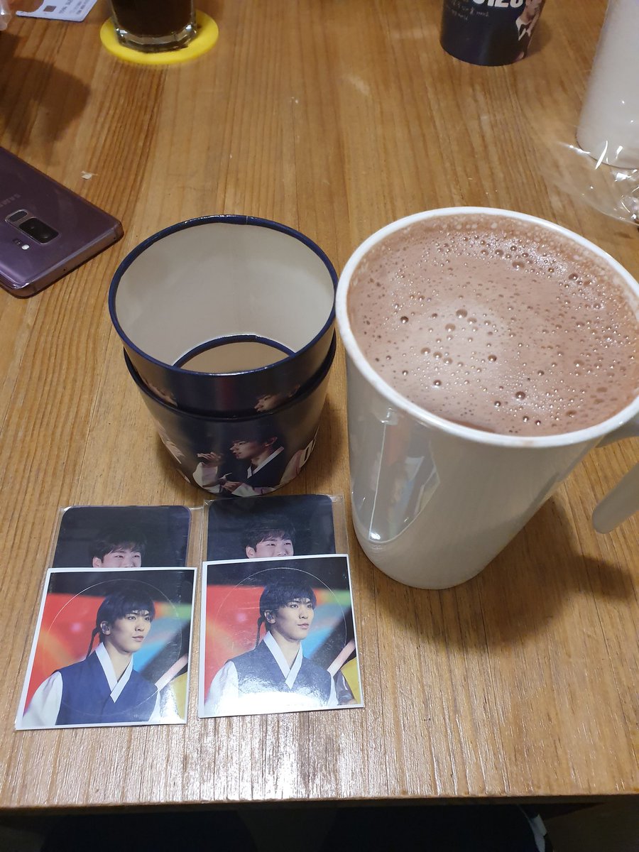 sanha_0830's tweet photo. #늑대소년_차에타봐
#9899_조상즈_언제나_함께하길

@moonrock9899 
조상즈 컵홀더
ㅠㅠㅠㅠㅠㅠㅠ빈오빠 민혁오빠 둘이한번에 느낄수있는....🥺🥺
고마워....💜💜💜💜💜 https://t.co/BPVdRnb523