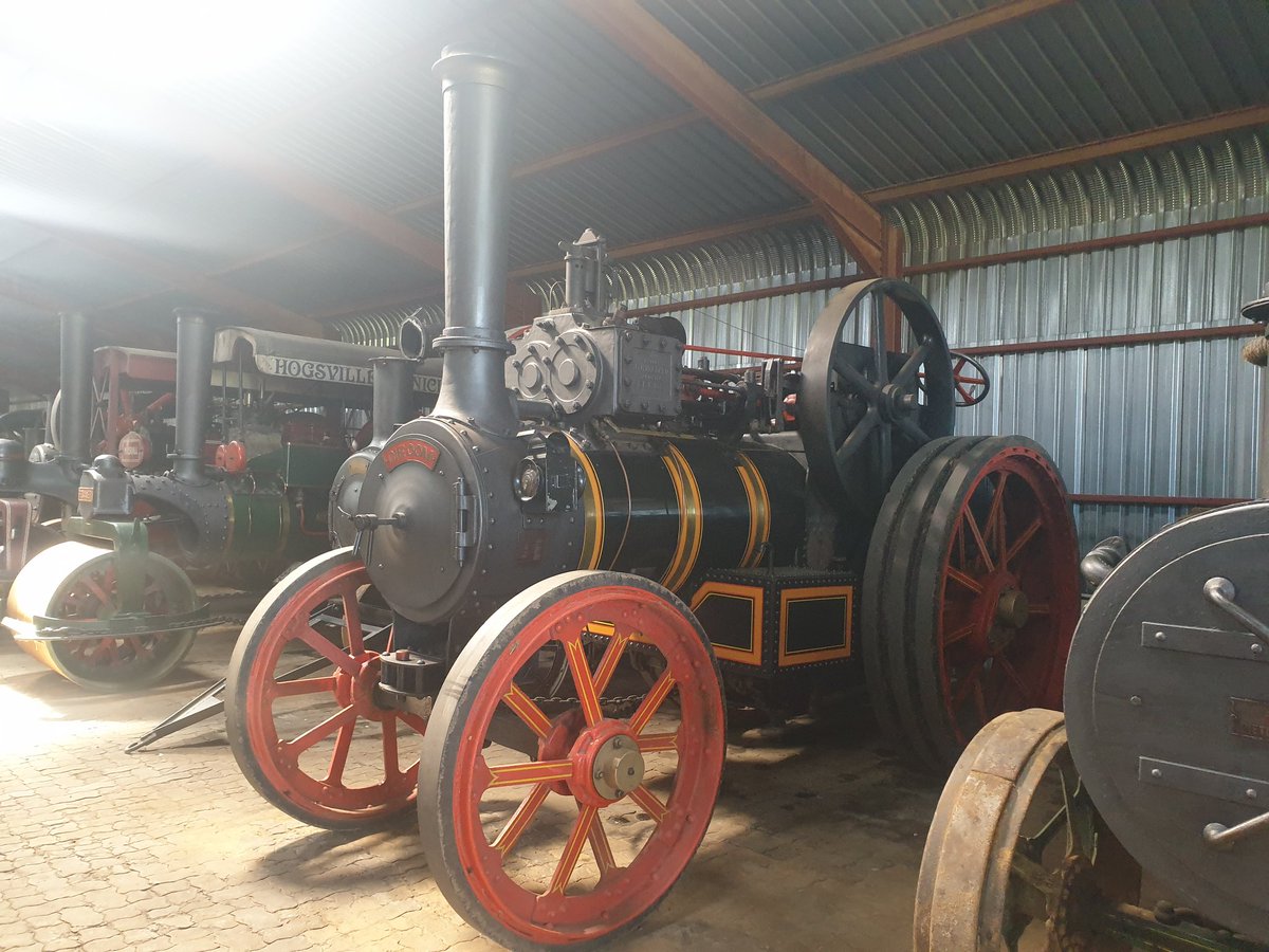 Johann Strauss tweet media