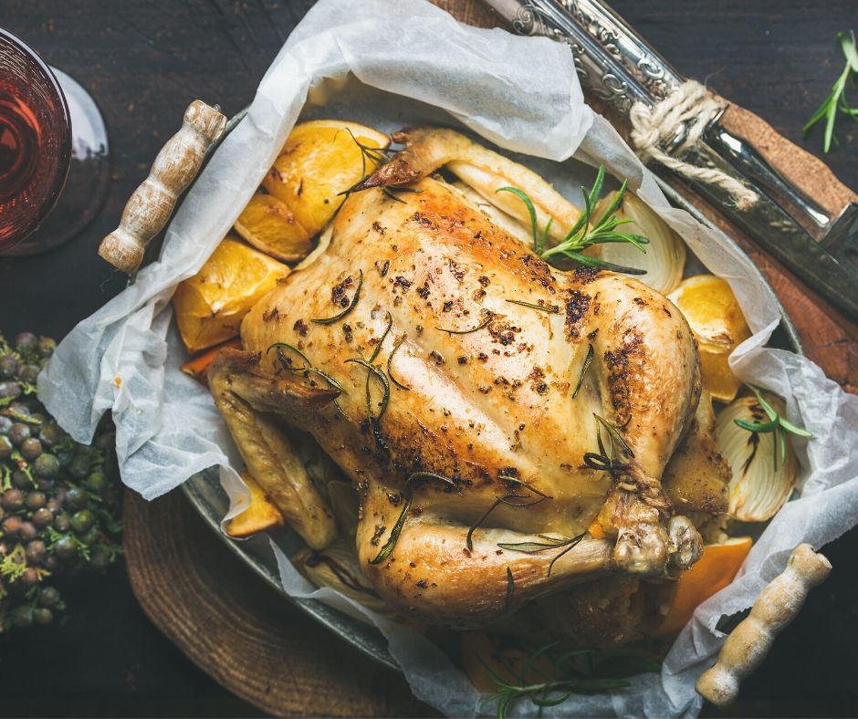 Sundays in Pangbourne are about...

Family, friends &amp; fabulous food 👍

And relaxing of course, as we serve you up a feast! 😋

#sundaylunch #sundayfunday #roasties