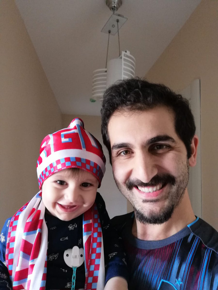 Baba oğul maça hazırız haydi Trabzonsporum göster gücünü 👊♥️💙  #BugünGünlerdenTrabzonspor