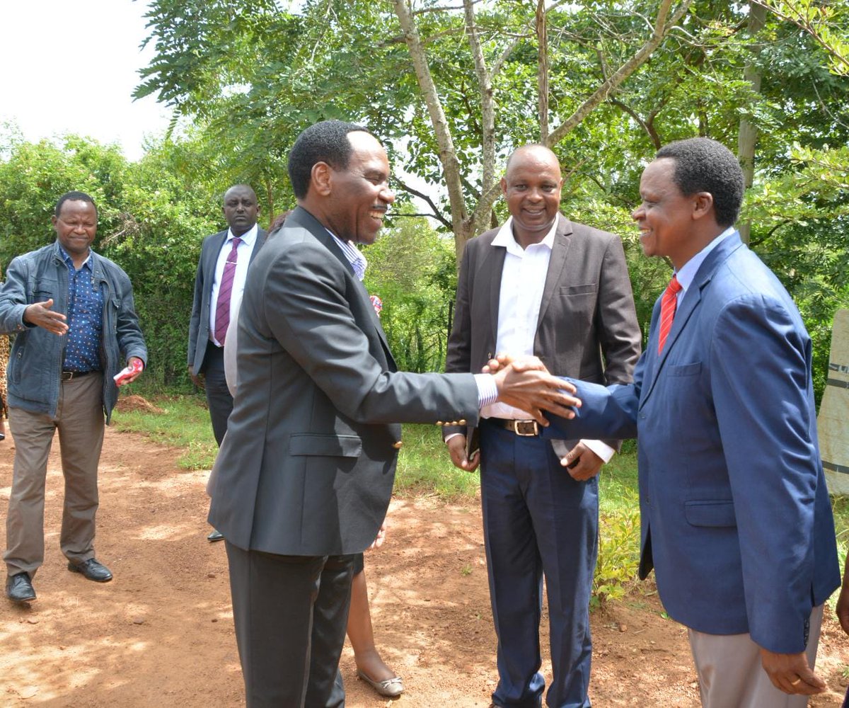 EzekielMutua's tweet photo. Received by Pastor Peter Mutuku of the Deliverance Church Mwaasua in Mwala Sub-County, Machakos County, where I joined the congregation in today's Sunday Service. @InfoKfcb https://t.co/vIHNTtdmJw