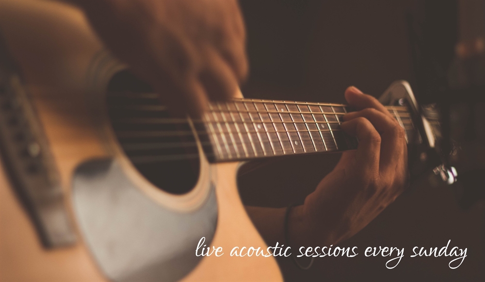 Delicious food, friendly service &amp; fabulous musical entertainment.

We've got it all here!

Bring the family along for Sunday Lunch today &amp; enjoy LIVE music from Joe Hunt between 3 &amp; 5pm! 🎼

Call now to book on 01225 309318 📞

#livemusic #acousticset #trowbridge