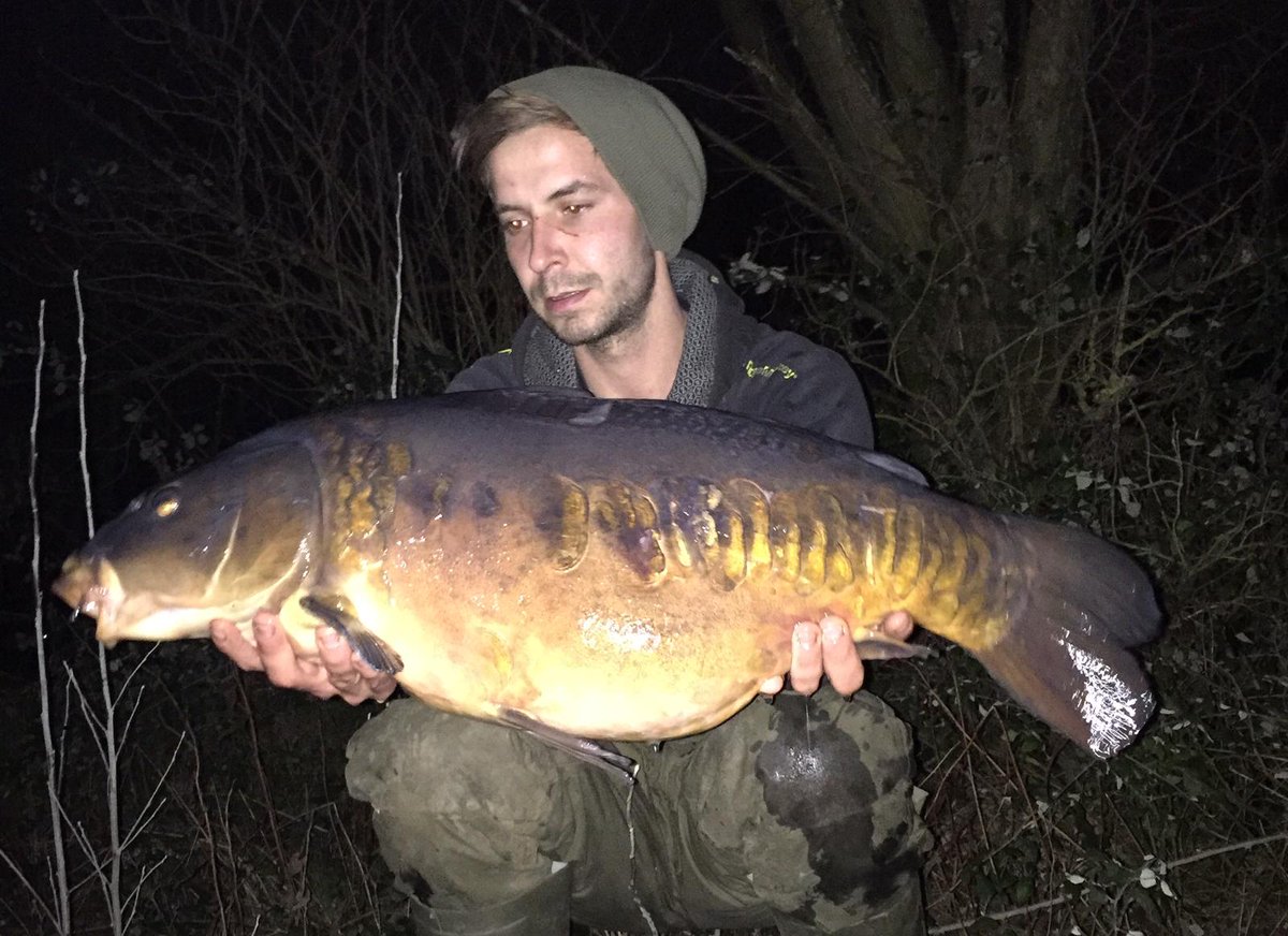 FFCBAITS's tweet photo. Hi guys, whilst we have been busy creating more awesome test mixes, some of our testers braved the storms and had instant results on them...if you are out on the banks Tight lines and stay safe 👍 https://t.co/efddwAexWT