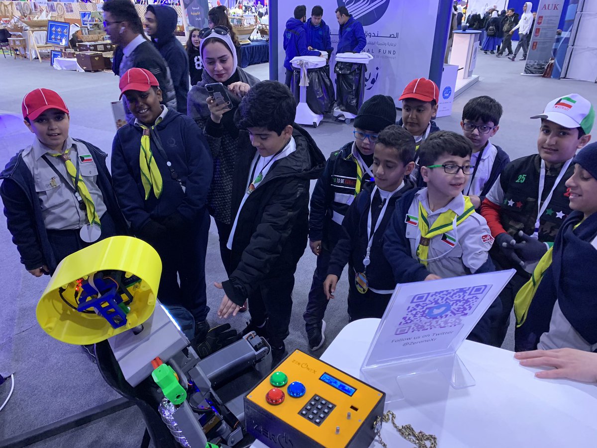 ZeroneXr's tweet photo. #ZeroneX #Robot #Robotics #makerfaire #makerfairekuwait https://t.co/fBJlqBk5Qy