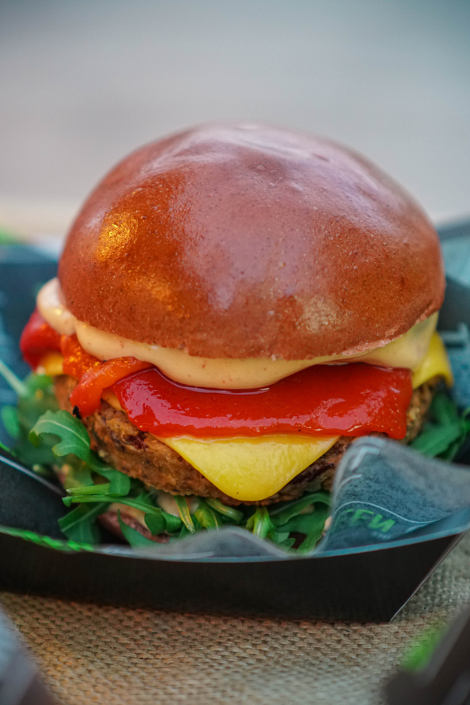 ⚠️ OUTRAGEOUS #OFFER BELOW ⚠️ 

To celebrate the eternal #MeatlessMonday 🌟 we're offering 2-4-1 😱 on our COMBO MEALS.

So that's 2 x 🍔 or 2 x 🌭 and 2 x 🍟 for HALF the price.

There you have it. Every #Monday, bring your #mate, or even bring a #date, we've got it covered.