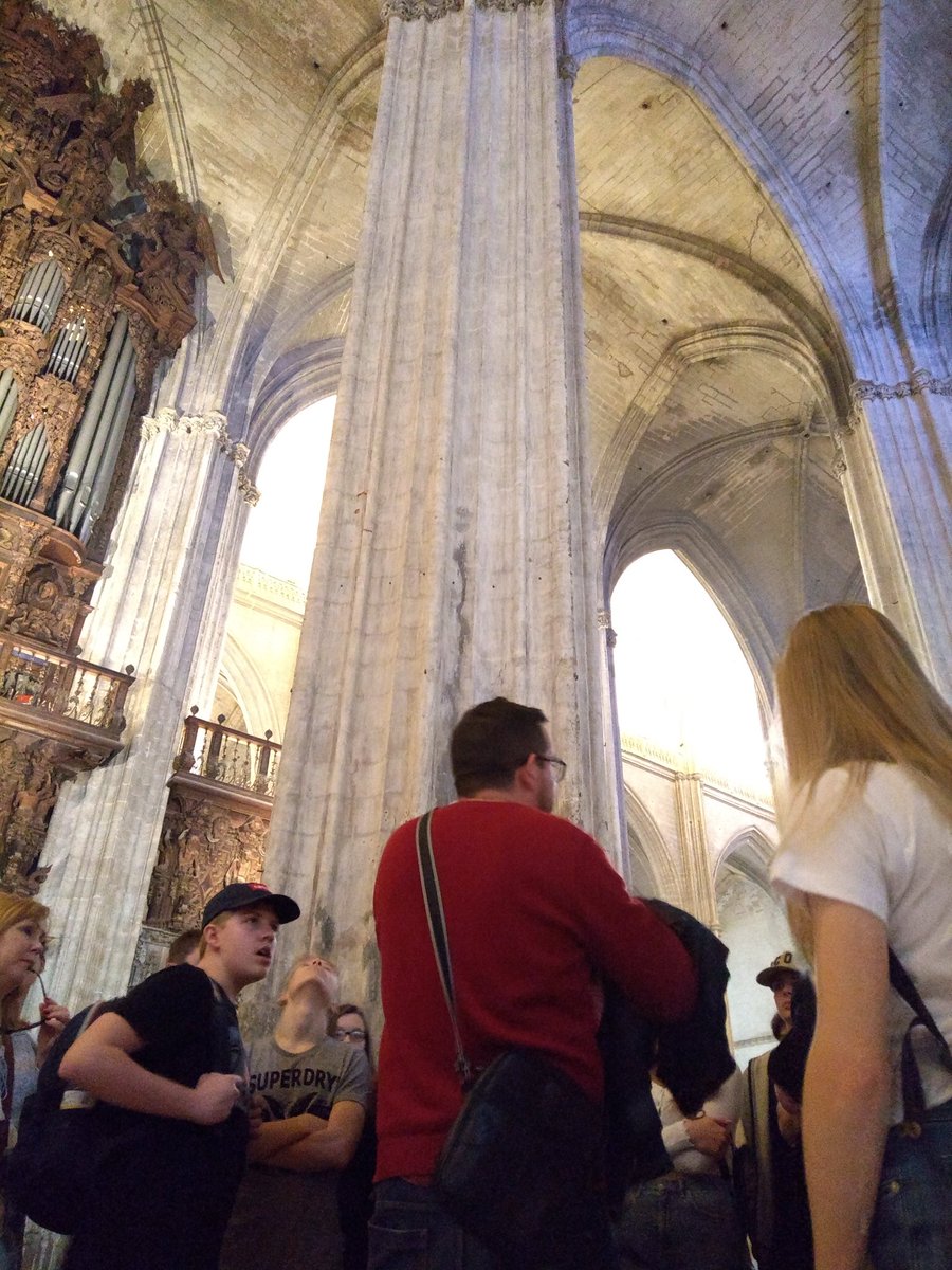 Moises from <a href="/ESCUELAGADIR/">Escuela GADIR</a> shows us the wonders of the Cathedral of Seville #CadizTrip2020