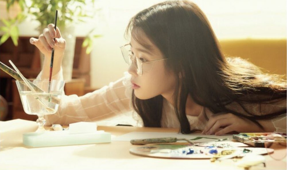 47/366new endorsement!! and you look so good in that specs! i misss youuu! @lily199iu  @_IUofficial