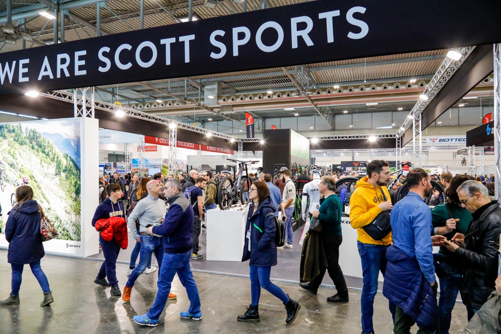 CosmoBike Show tweet media