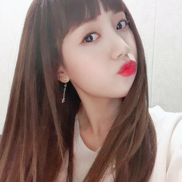 CherryBulletBR's tweet photo. Se você não comer! Você será repreendido!😙
Boa sorte no Inkigayo hoje❤
Mal posso esperar para te mostrar o stage hah

Eu amo você lullet💜
Vejo vocês mais tarde. poooofffff♡♡

#CherryBullet #체리블렛 #Haeyoon #해윤 https://t.co/KLm5yGUOdw