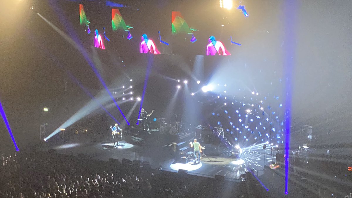 Lady_Eccles's tweet photo. Loved @JamesBlunt show in Manchester - brilliant performance. Thank you, my daughter and I thoroughly enjoyed it, despite the student morons in front of us who forgot the purpose of a gig is to enjoy listening to the artist not each other. https://t.co/kBdGDmjjVL