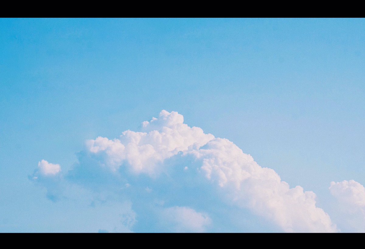 Aizawa Ryo 相沢亮 松任谷由実さんの卒業写真 人ごみに流されて変わっていく私を あなたは時々遠くでしかって 改めて歌詞が素晴らし過ぎる 憧れる