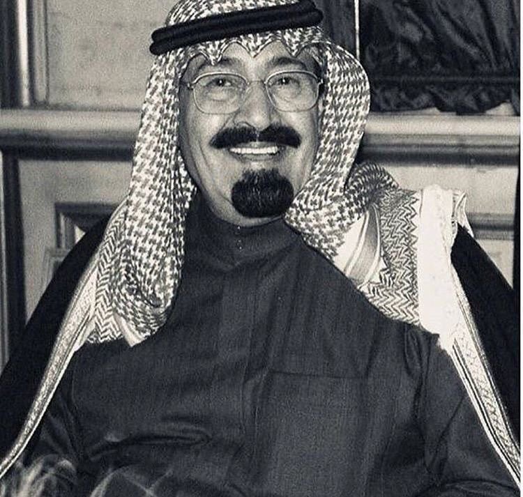 do0de333's tweet image. #امر_ملكي ٢٣ يناير ٢٠١٥
 رحَل حبِيب الشّعب ،،
رحِم الله رجلًا كَان لشَعبه أبًا قبل أن يكُون حَاكِم.