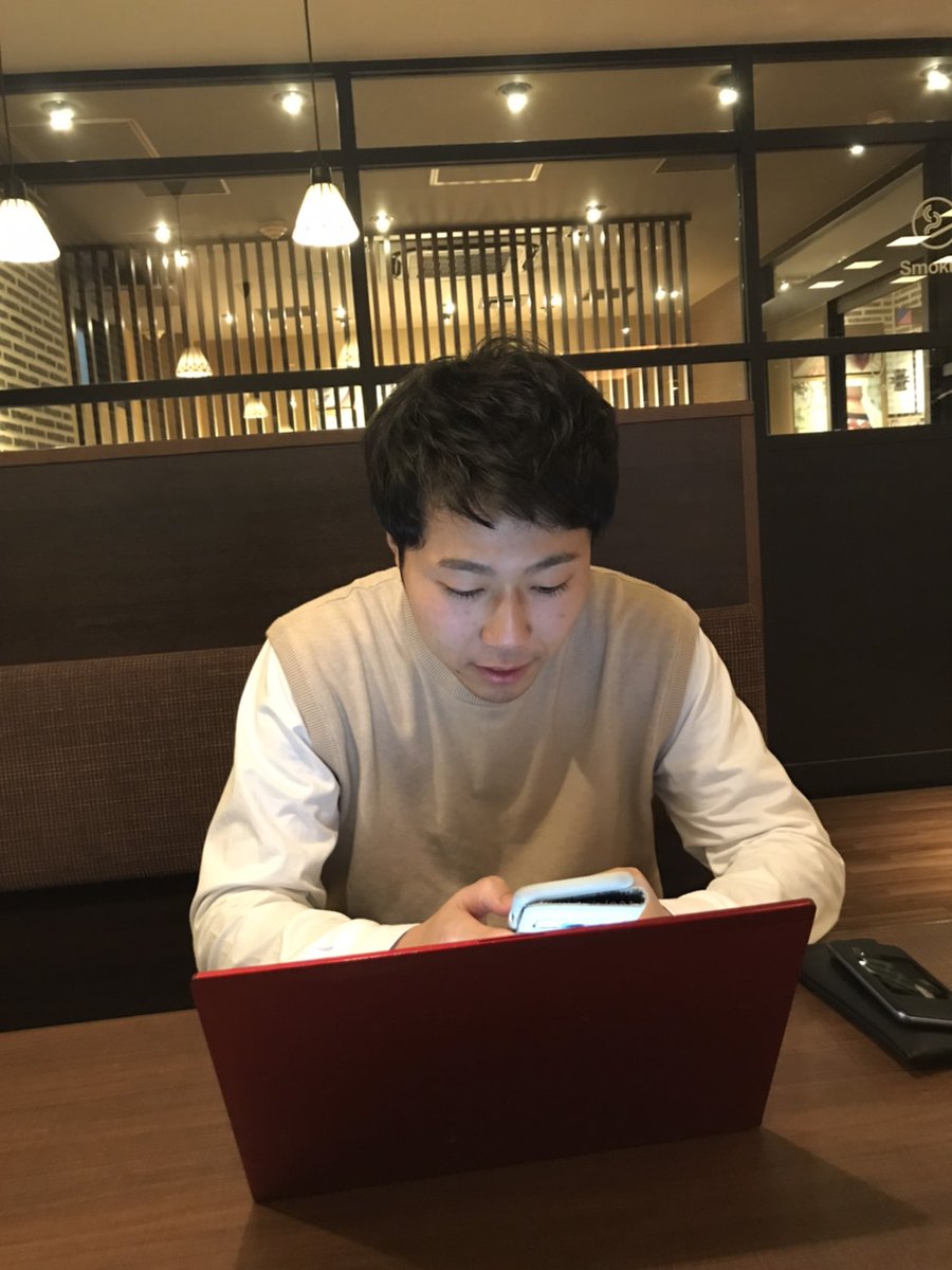 mc8fLdprQtJ0sBr's tweet image. 42日間でなんと318,000円を叩き出した神戸大学2回生の機械音痴の翔くん。

成人式に、彼女にFENDIのマフラーをプレゼントしたそうです^ ^