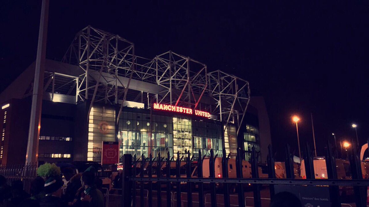 nkardy2's tweet photo. Il y a 3 ans tu jouais dans un stade mythique, avec un parcage de folie, les 16eme de finale de l’Europa League.
Aujourdhui tu joues dans le mythique Francis Le Blé à 2 points du premier relégable !
Bougez vous!
🤯 #SB29ASSE #ASSE #MUASSE https://t.co/IIwAockBMf