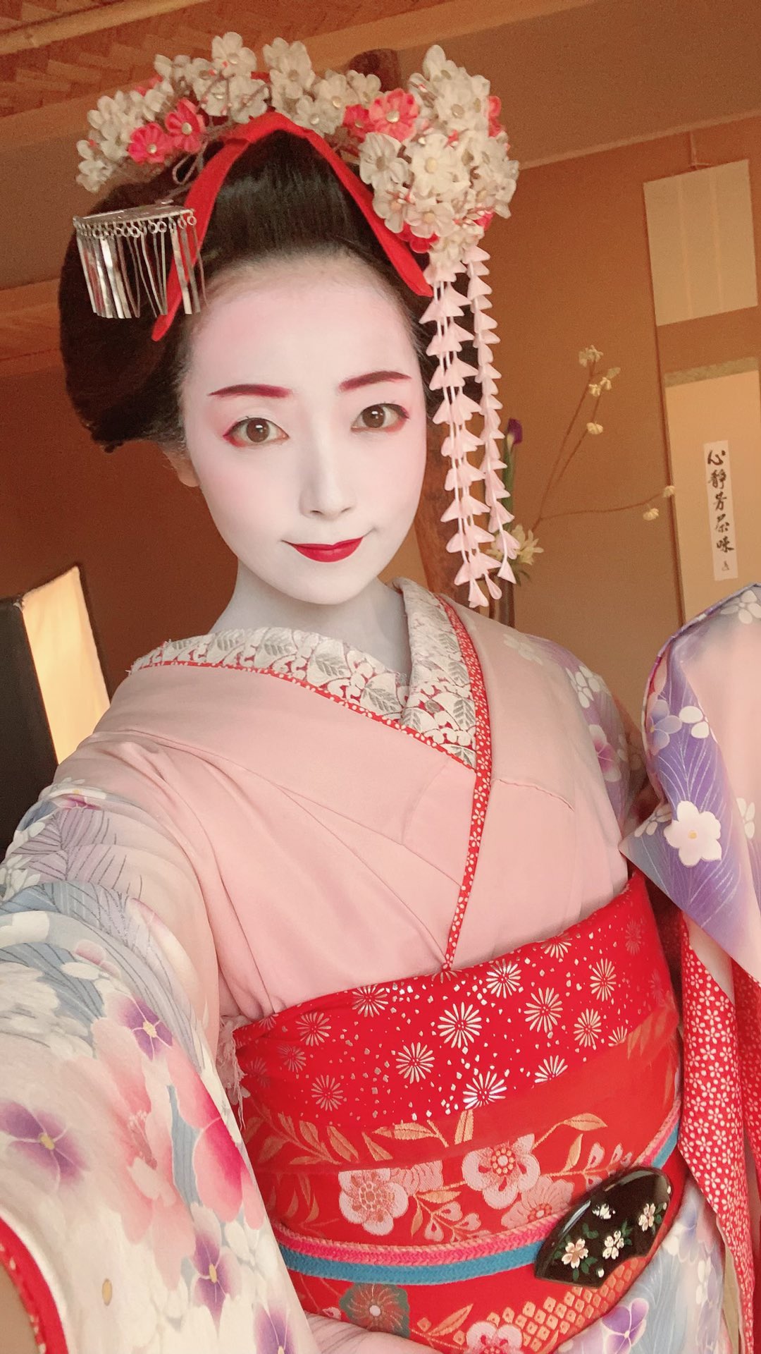 تويتر つくも 通販中 على تويتر 10年以上憧れてた舞妓さんになってきた 夢がひとつ叶いました 舞妓さんの振袖ってなにもかもが 可愛い T Co Ykgrusruzn