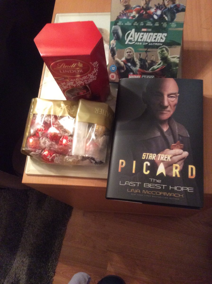 Moonstone4670's tweet photo. My Valentine’s day gifts.
#StarTrekPicard #AgeofUltron #lindt https://t.co/Bq83DTOdT1