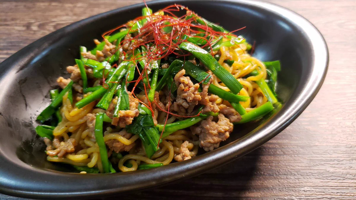 レンジでチンだけ！？本格台湾風焼きそばがうますぎる件