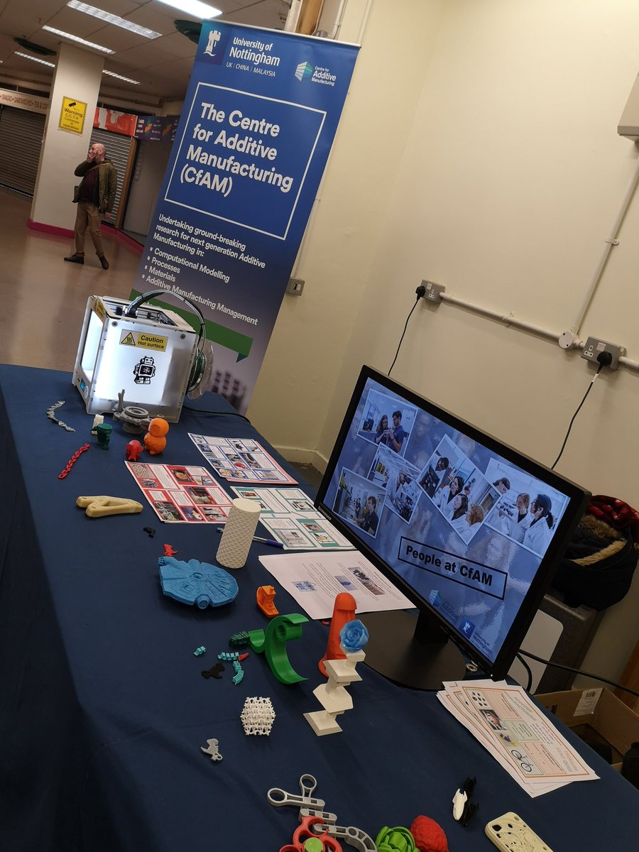 Athena_LA_'s tweet image. 3D printed moving parts made out of polymers, metals and not only... And live 3D printing at the Nottingham Festival of Science and Curiosity!! 🔌🖥️🎲🧸 Getting curious about Additive Manufacturing in Nottingham?!?!?! 🔛💡 @NottsFOSAC #curiousnotts #cfam #uon #3dprinting