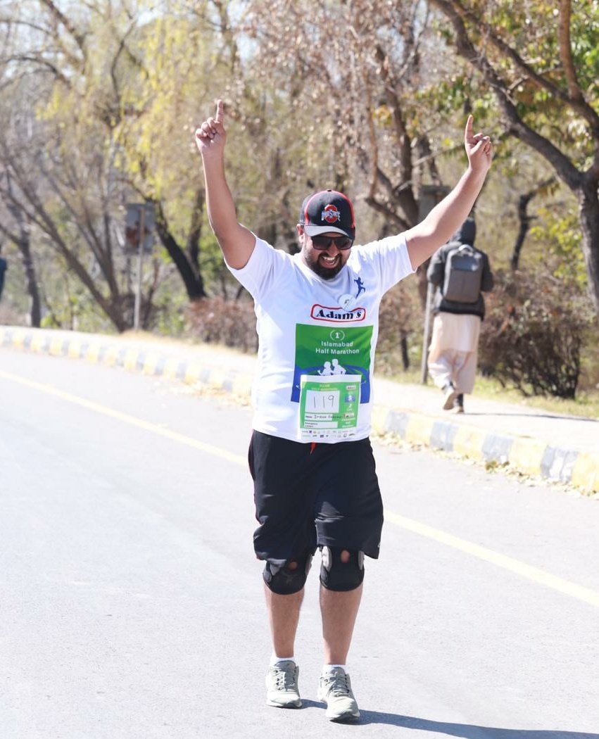 ImranGhazaliPK's tweet image. Yes I did it - first #HalfMarathon 21.1 KM along with #IslamabadHalfMarathon

Even though I was in the last 5 to complete it but as they say marathons are not about coming first but having the persistence to complete it 💪🏽😁

Thanks to everyone for coming, it was a great event!