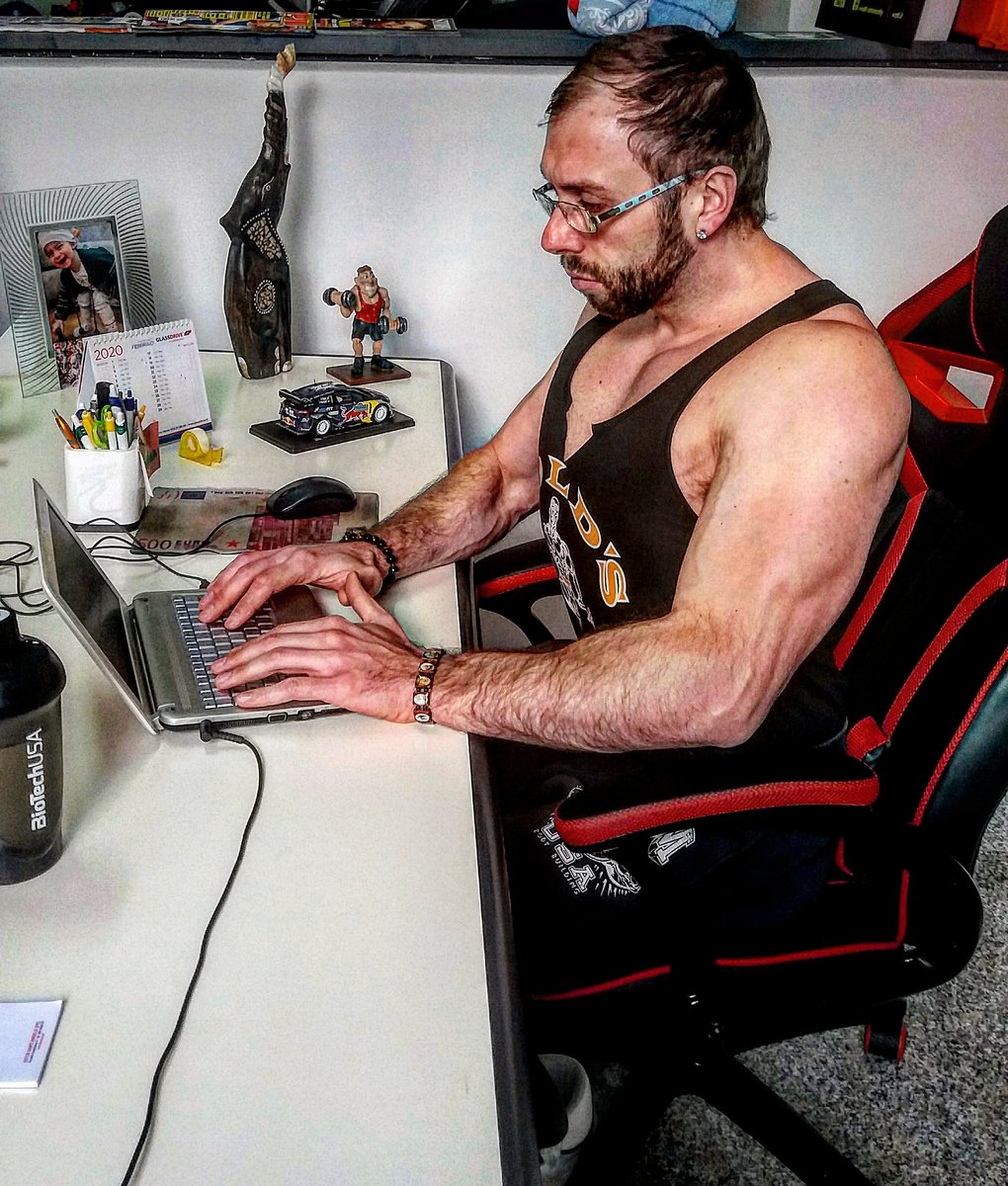 corradocoaching's tweet image. SEMPRE A LAVORO PER I MIEI ALLIEVI!!! 💪💪🤓🤓😃😃