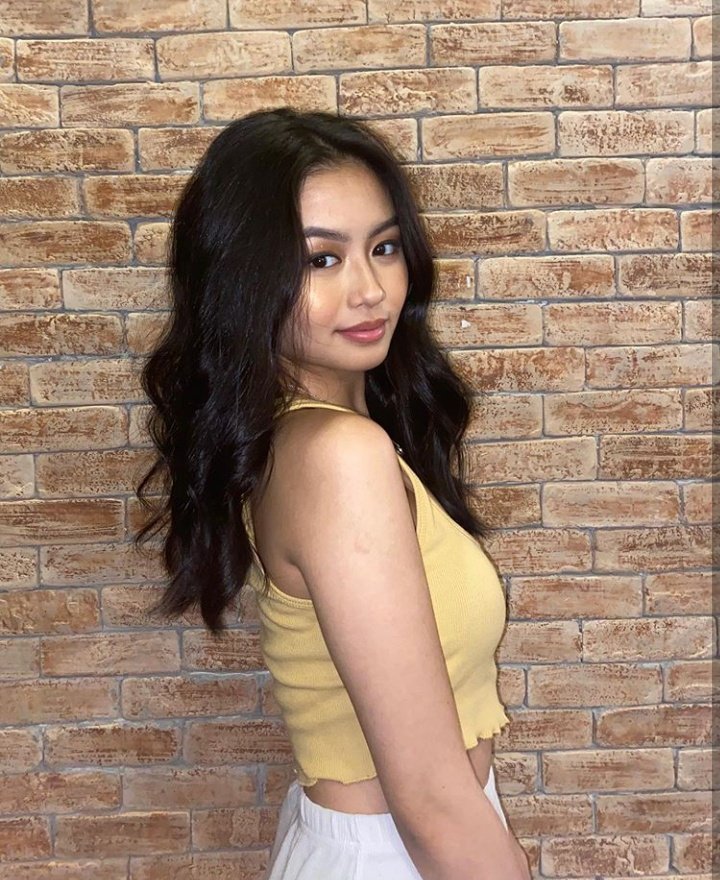 ALBeaniesOfc's tweet photo. Labas Prchers. Labas mga marurupok.
Yung pinodt niya na oicture omg. Magkasama ba sila? Haha

#ASHLANCEreALdate https://t.co/wWlzb9icx8