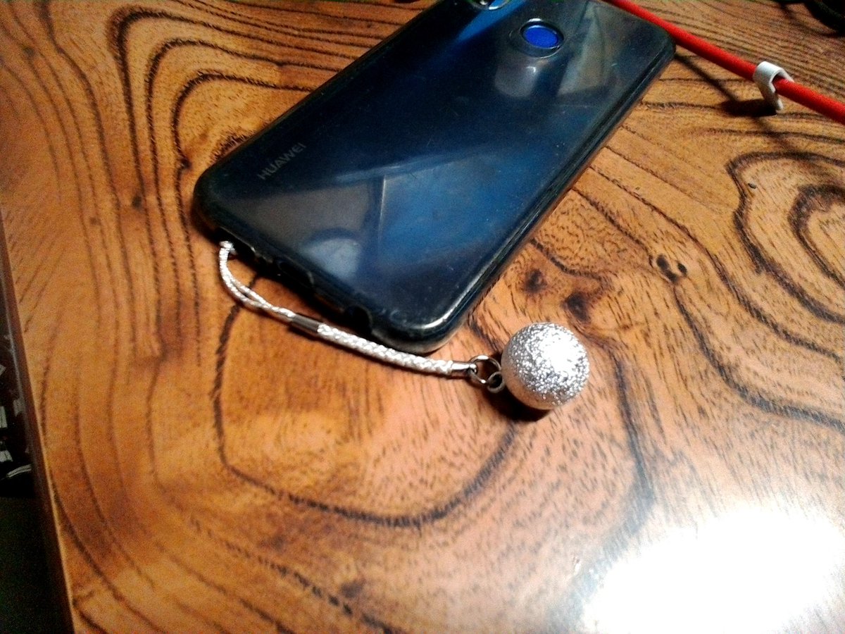 頂き物No.3
#水琴窟キーホルダ
チョコもいいけど、こういうの貰い物も嬉しい