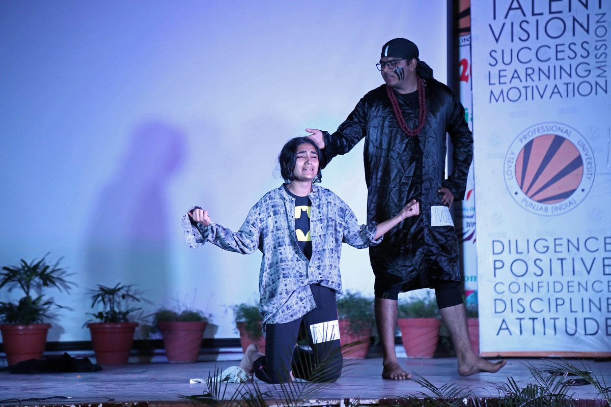 lpuuniversity's tweet photo. 4 days #YouthVibe2020 have given us a lot; we experienced how we can all create #Wonders with our #Passion & #Dedication! Here are glimpses of #Day4 that witnessed the power of #Youth in events like #Dancing Soul, Battle of Bands, Skit Competition, etc!
#TalentAtItsBest #ThinkBIG https://t.co/z6MA0bHj9y