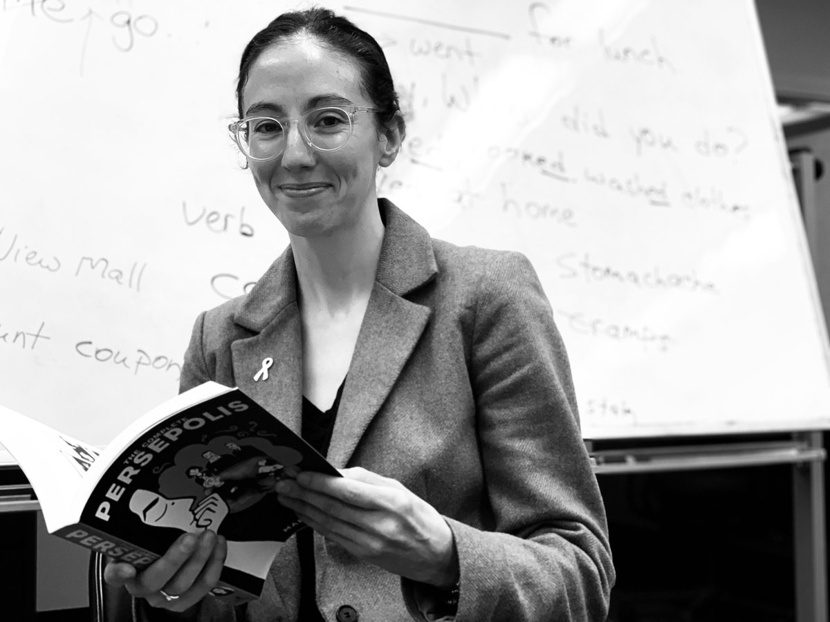 Check out these Desert Island Reads from @Blueridgeliteracy's Sara Geres. wp.me/p8fK7m-301  And watch for more in this series on #bookcityroanoke leaders from Ashley Wilson Fellers.