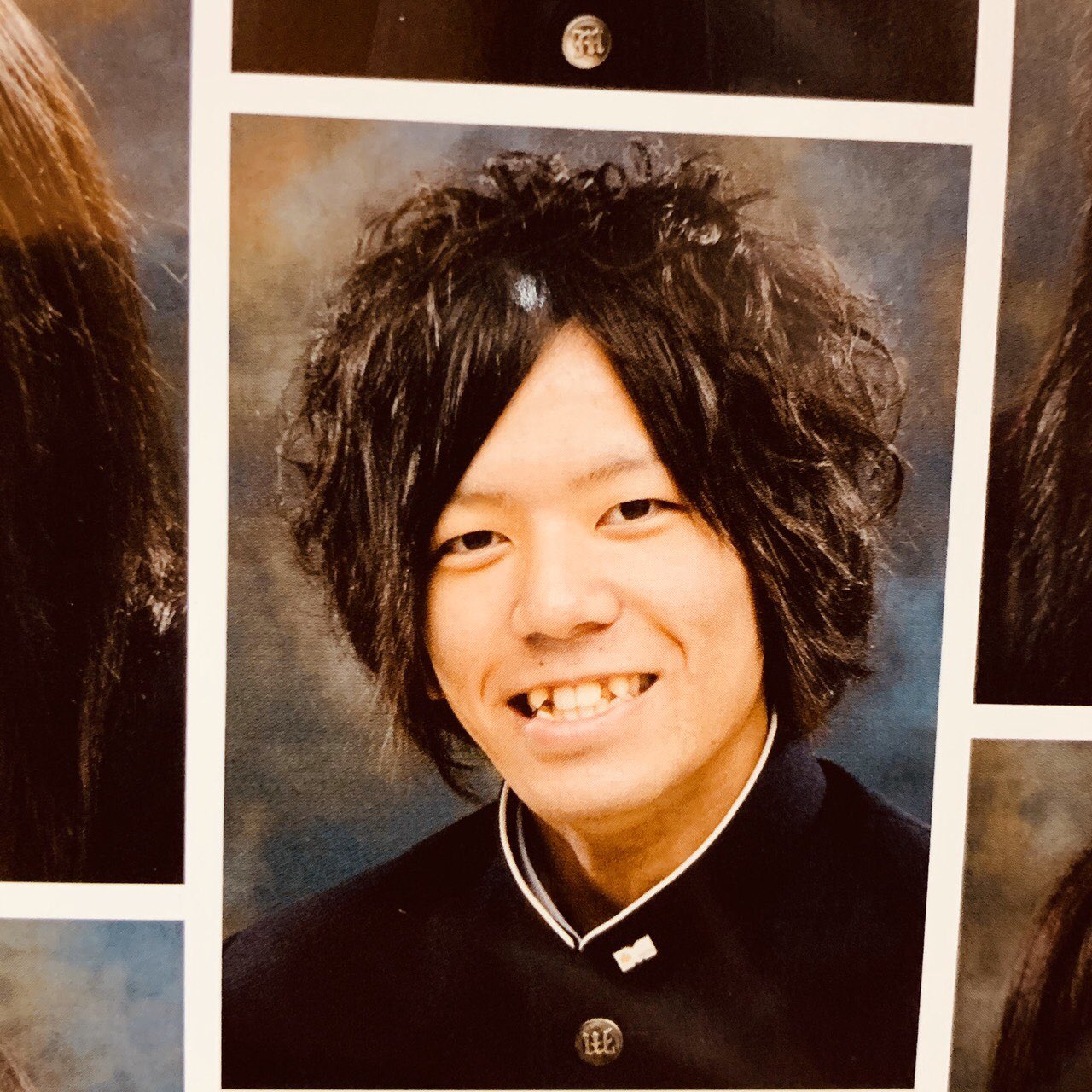 清水 カルロス 宥人 誕生日でした 気付けばもう27歳 でもまだ27歳なのか といったです 今年もよろしくお願いしますっ 画像はわけわからん髪型だった卒アルです T Co Clbvgjxnpm Twitter