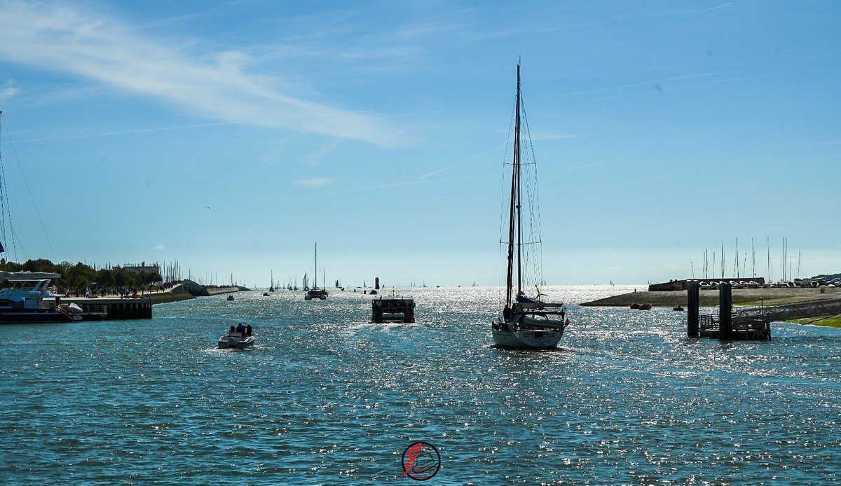 “Le bateau c’est la liberté, pas seulement le moyen d’atteindre un but.” ⛵📸
#bernardmoitessier

#photodujour 
#citation 
#cjwildephotography