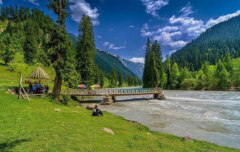 AwaisJolahapk's tweet photo. Heaven on Earth, Taobat Is A Village And Tourist Resort In Neelam Valley, Azad Kashmir, 
#SustainableTourismInPak https://t.co/VhkVtgpfTT