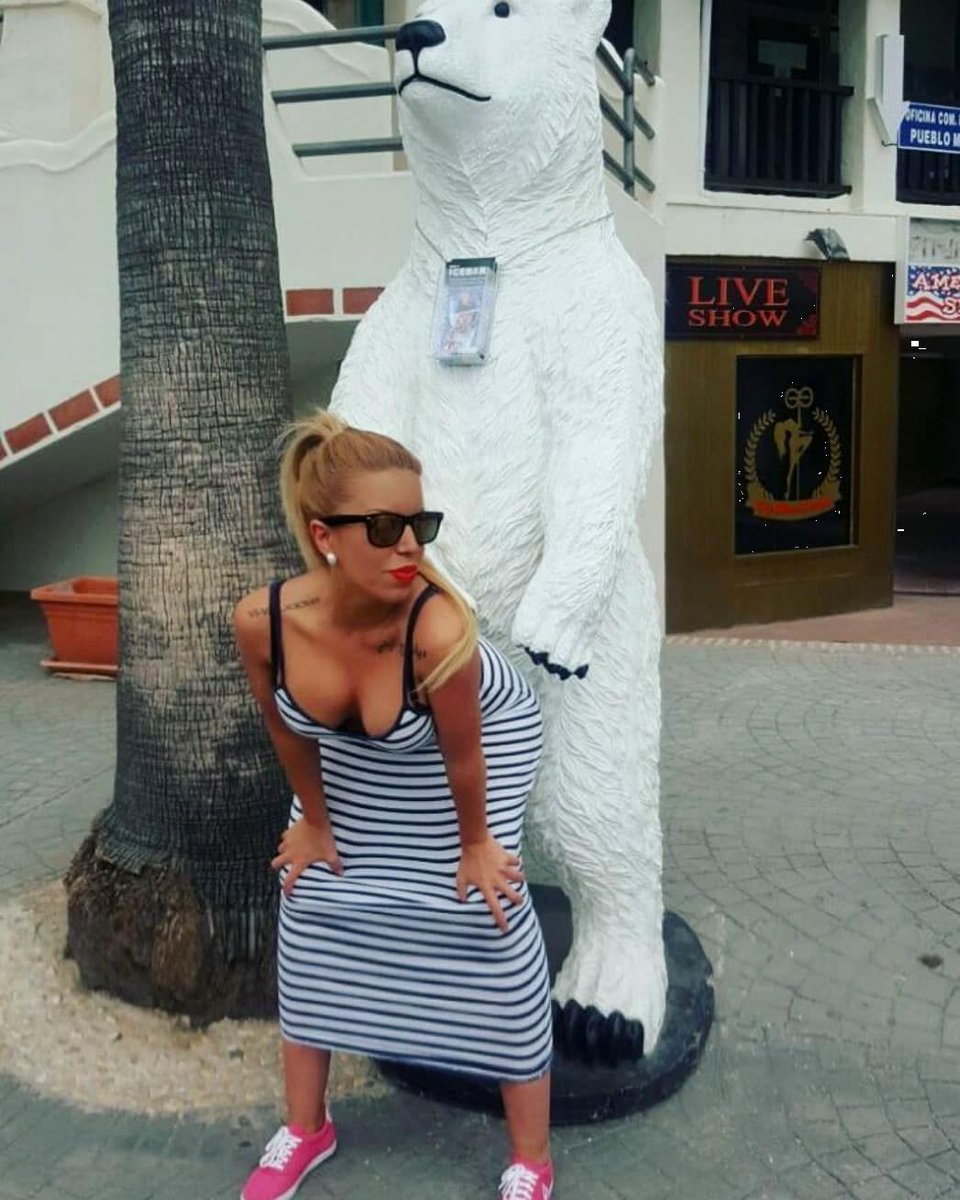 Anna_69964's tweet image. Summer loving🌼