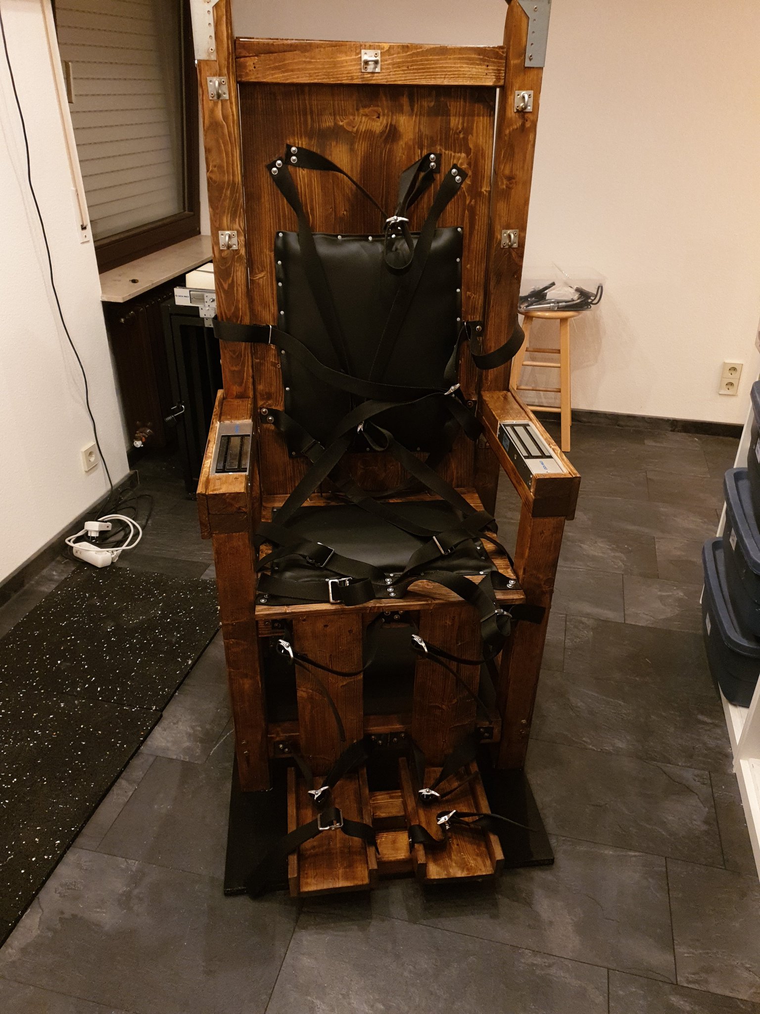 “Self-Bondage chair upgrade finally done