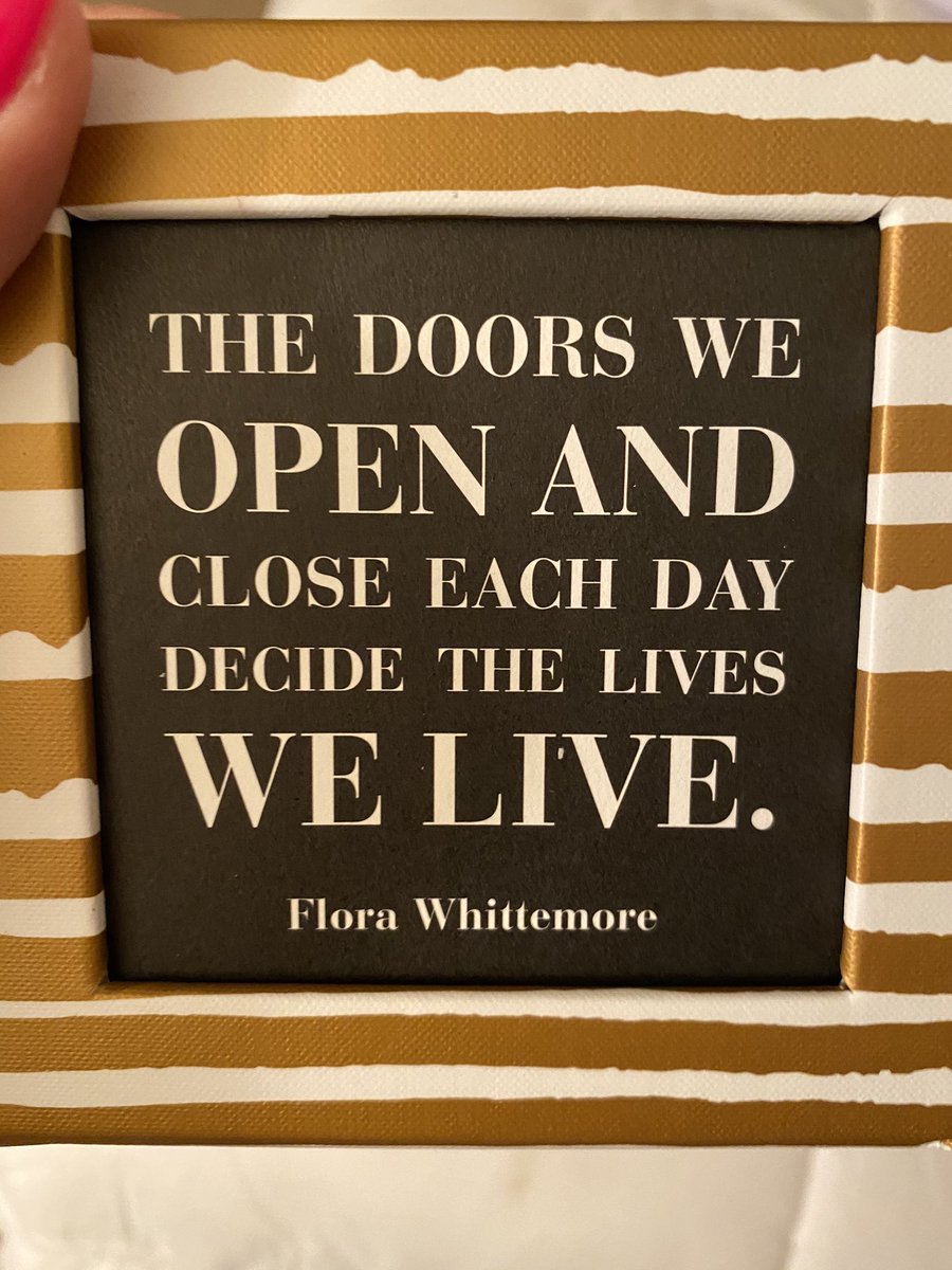 KristenPalmerTV's tweet photo. When it starts to distort your vision and affect your mental health daily, it’s time to close the door. https://t.co/XHUrBkGPMF