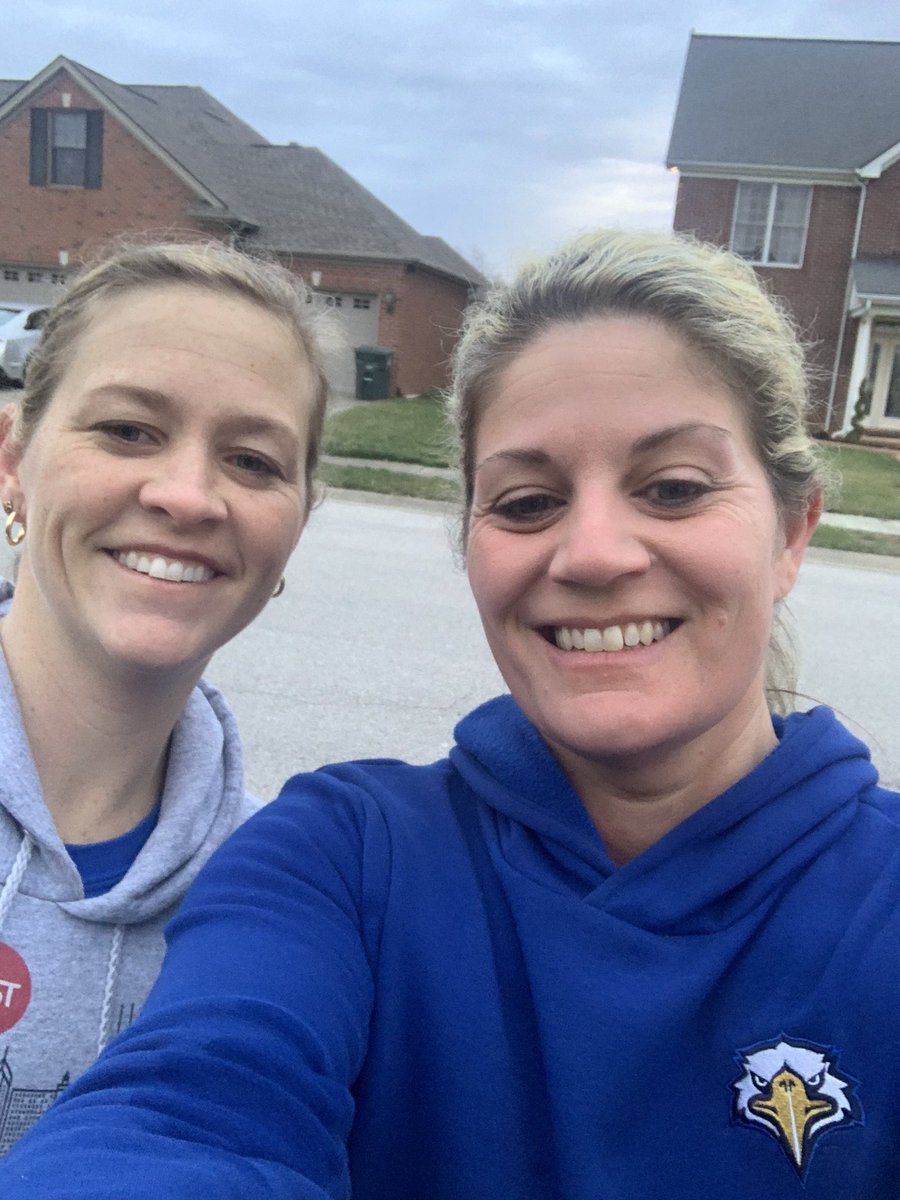 AliciaMParker1's tweet photo. Up and at em early, training for the Wendell Foster half. We got 5.38 in this morning and sporting two of our favorite causes @HarpersHope1 #MSU #4moreweeks  💙💛 https://t.co/qDr80EUAau