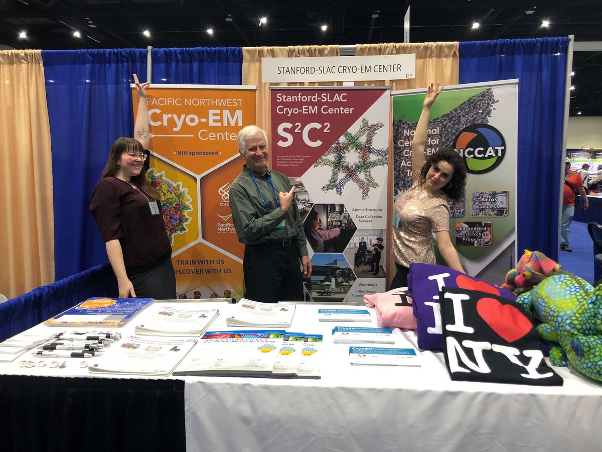 NCCATinfo's tweet photo. At #BPS20? Come by the exhibit hall to learn about the national #cryoEM service centers and the Transformative High Resolution Cryo-Electron Microscopy Program (https://t.co/OC1hdXHepn). 

Booth 129 - @SLAClab #S2C2 @CryoEM_PNCC @NCCATinfo @NIH_CommonFund https://t.co/tndTRUTHle