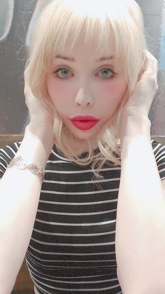 TW Pornstars Sarina Valentina. Twitter. Would love it if a daddy