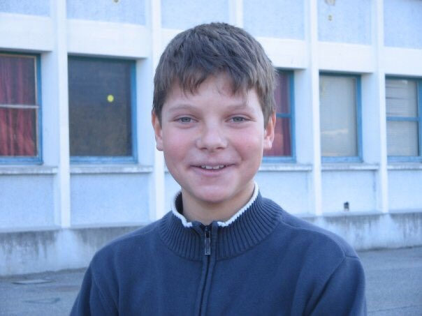 Emilien, mon pote. Tu viens de me faire vivre un de mes plus beaux moments en tant que supporter. Tu te rappelles quand en 5ème un prof t’avait dit « Emilien, t’es la honte de la famille Jacquelin! ». Aujourd’hui, t’es la fierté de milliers de français. 🇫🇷