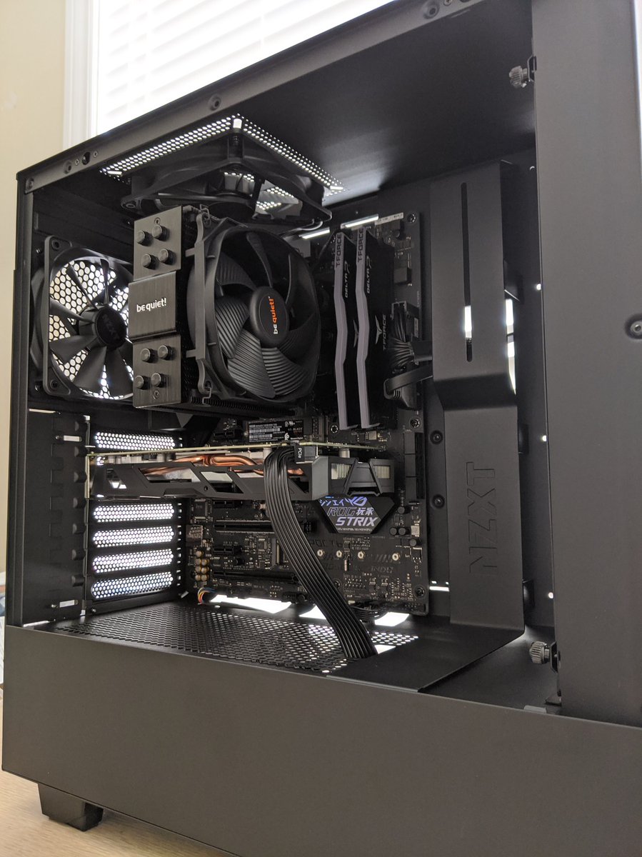 Actt_'s tweet image. It's Finally Built! I'm so happy with the final out come🔥

RTs and Likes appreciated 💜

CPU
 @AMDRyzen 5 2600 

Mobo
@ASUS_ROG Strix b450-f

Case
@NZXT H510

CPU Cooler 
@bequietofficial dark rock slim

GPU
@GIGABYTEUSA RX 590

M.2
@wd_black 500gb sn750 

PSU
@CORSAIR 550w