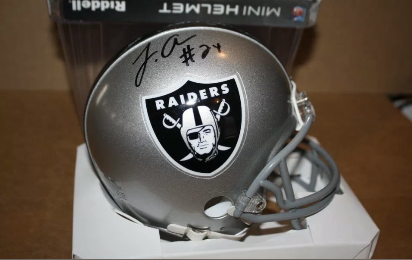 ***OK Raider Nation!*** it is time for another giveaway! All you have to do is follow me, and retweet this to be entered to win! Who wouldn’t want a @JohnathanAbram1 signed mini!! Good luck!! #Raiders #RaiderNation